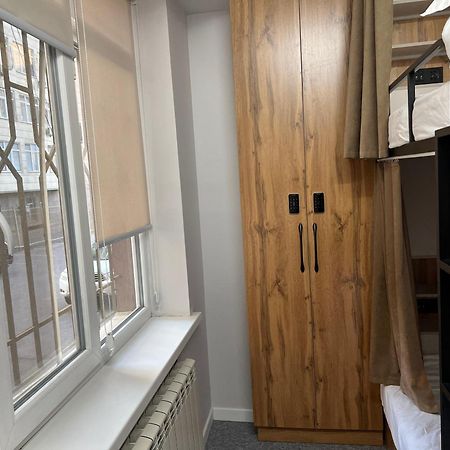 Aiva Hostel Бішкек Екстер'єр фото